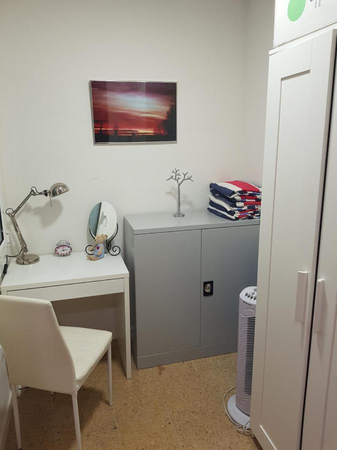Tulstig Delmar Apartment บิลาโนวา อิลา เจลตรู ภายนอก รูปภาพ